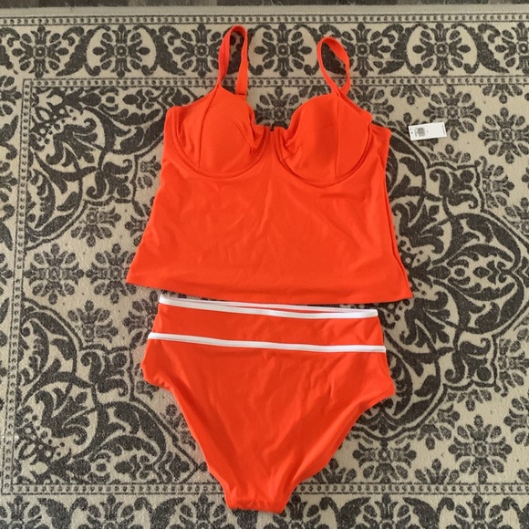 High Waist Swimsuit Bottoms - Picture 3 of 3